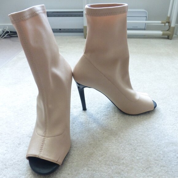 CALL IT SPRING tan pull-on sock mid-ankle booties - Picture 10 of 11